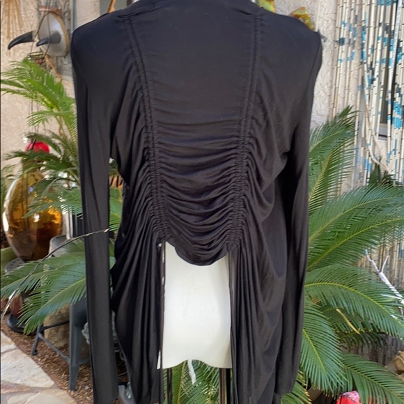 🖤⭐️Black Top⭐️🖤 - Picture 2 of 3